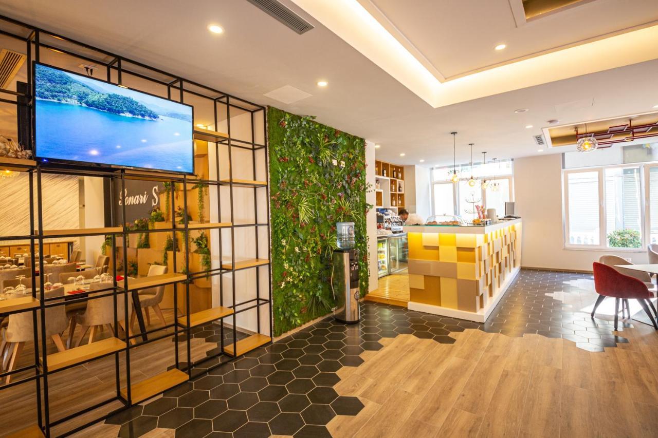 Ponari S Hotel Kryemëdhej Bagian luar foto