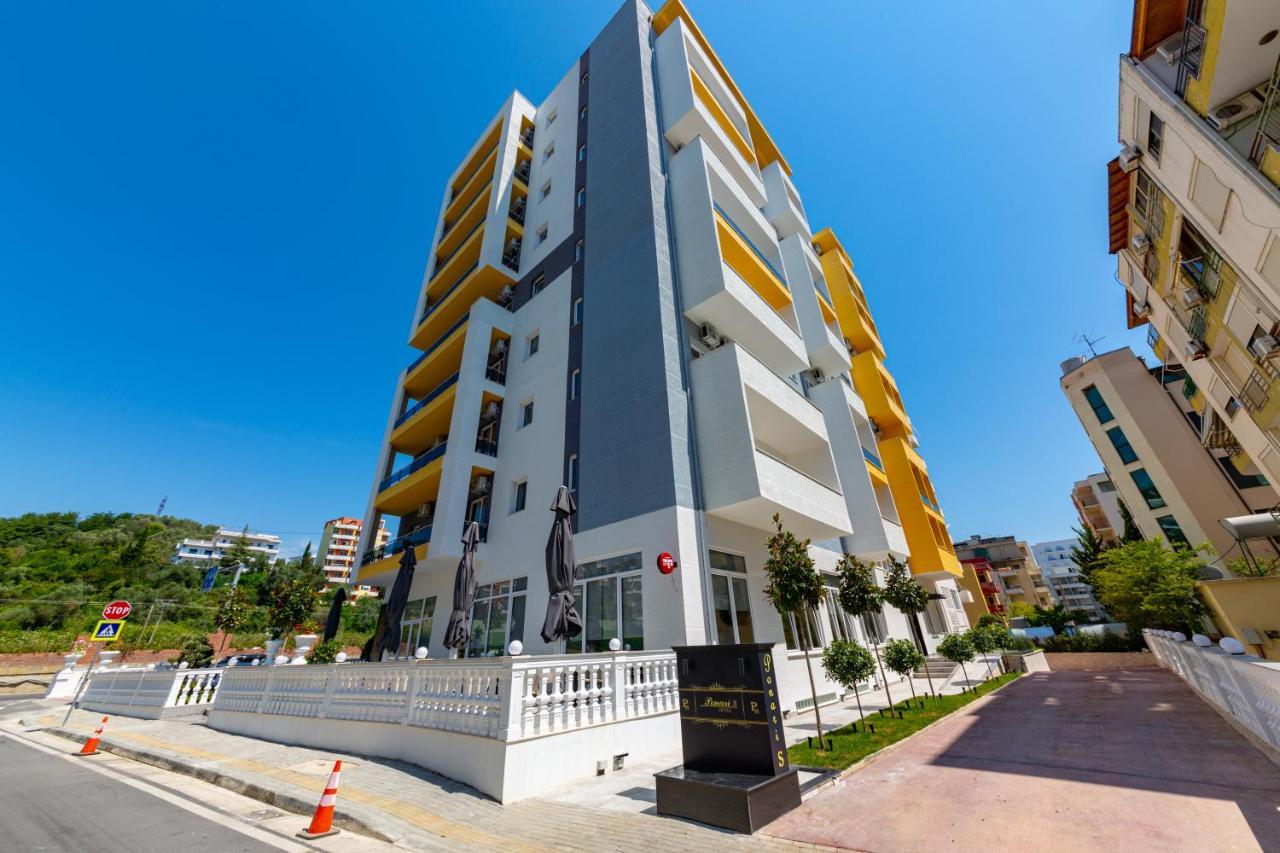Ponari S Hotel Kryemëdhej Bagian luar foto