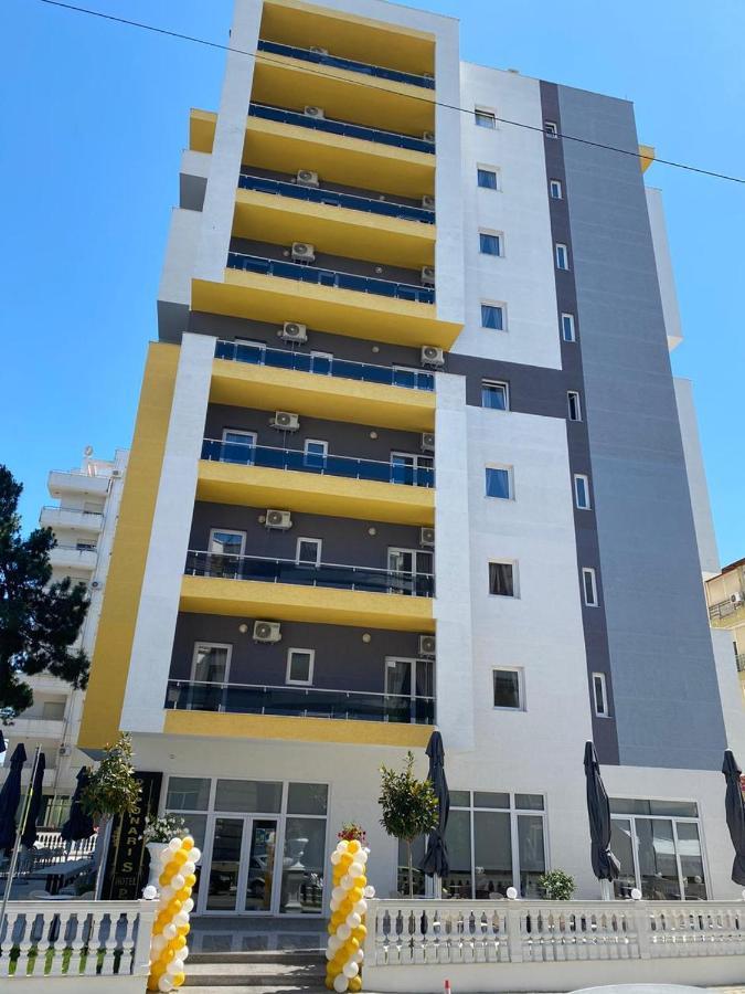 Ponari S Hotel Kryemëdhej Bagian luar foto