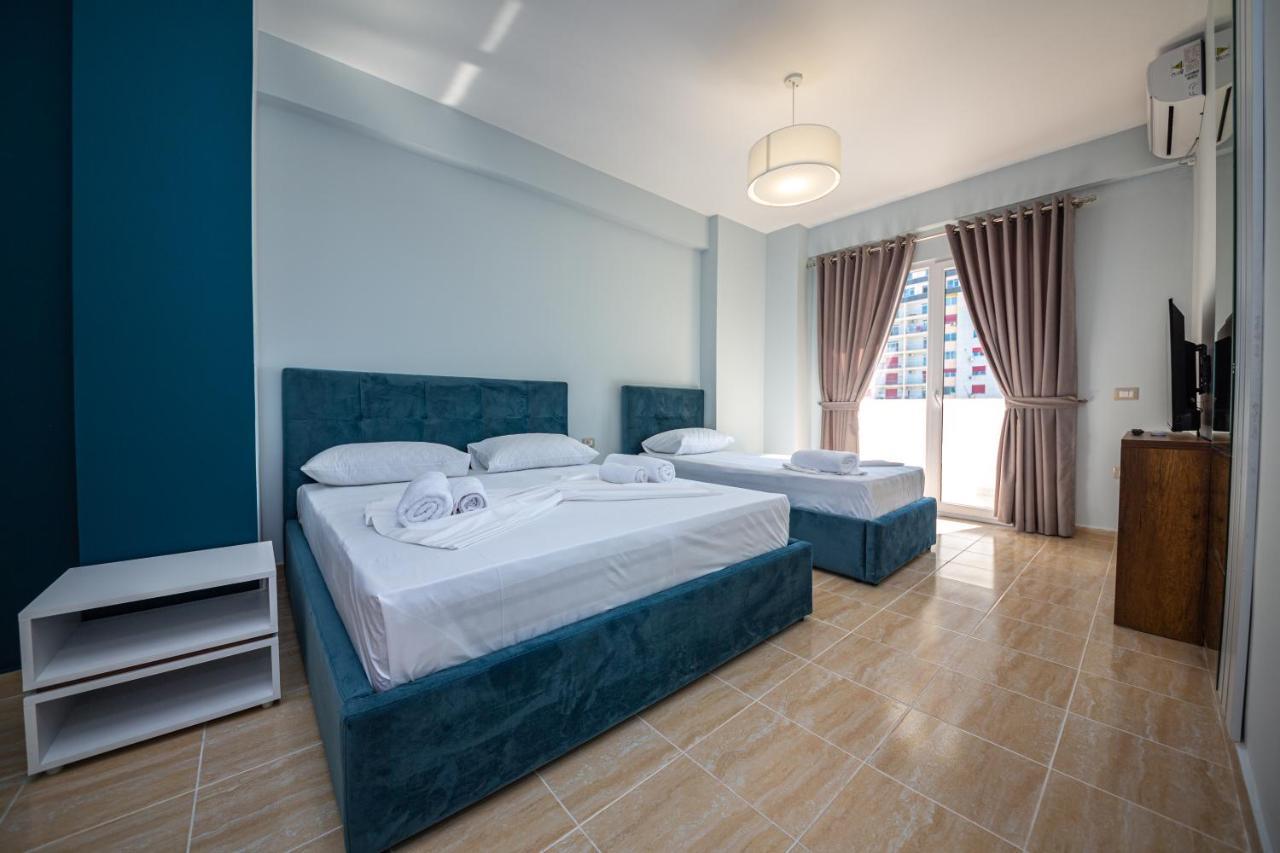 Ponari S Hotel Kryemëdhej Bagian luar foto