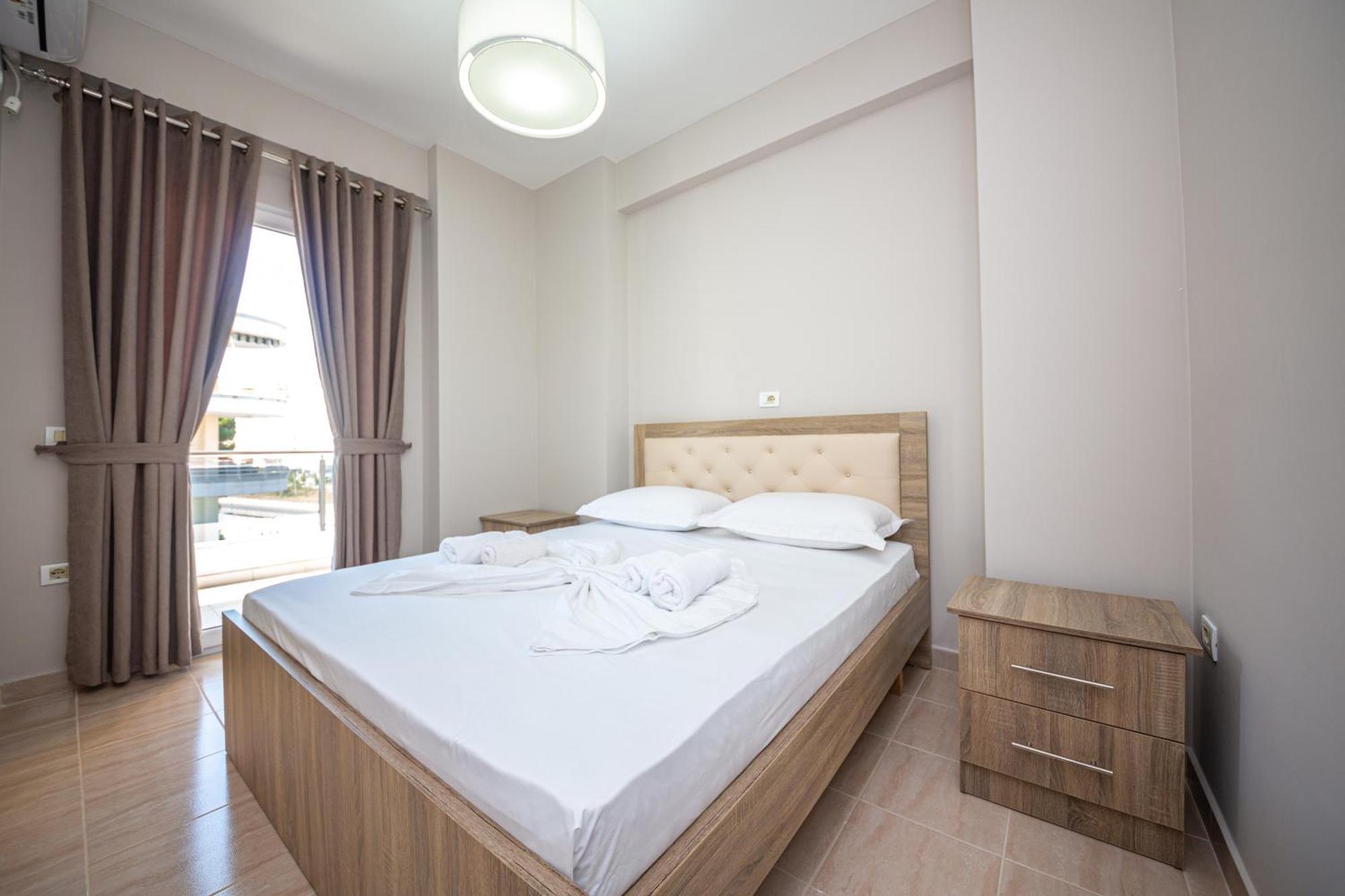 Ponari S Hotel Kryemëdhej Ruang foto