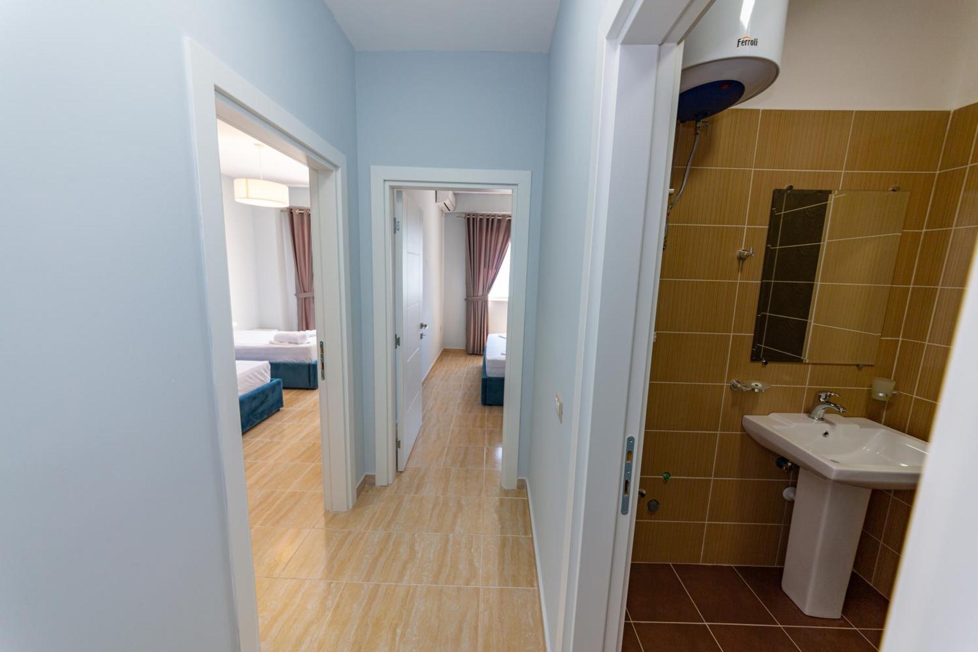 Ponari S Hotel Kryemëdhej Ruang foto